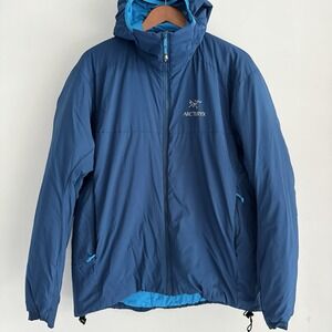ARC'TERYX Atom Winter Coat Men's L Dk Blue Outside And Light Blue Inside-EUC!